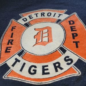 Sz L.  DETROIT FIRE DEPARTMENT APRIL IN THE D. 2011